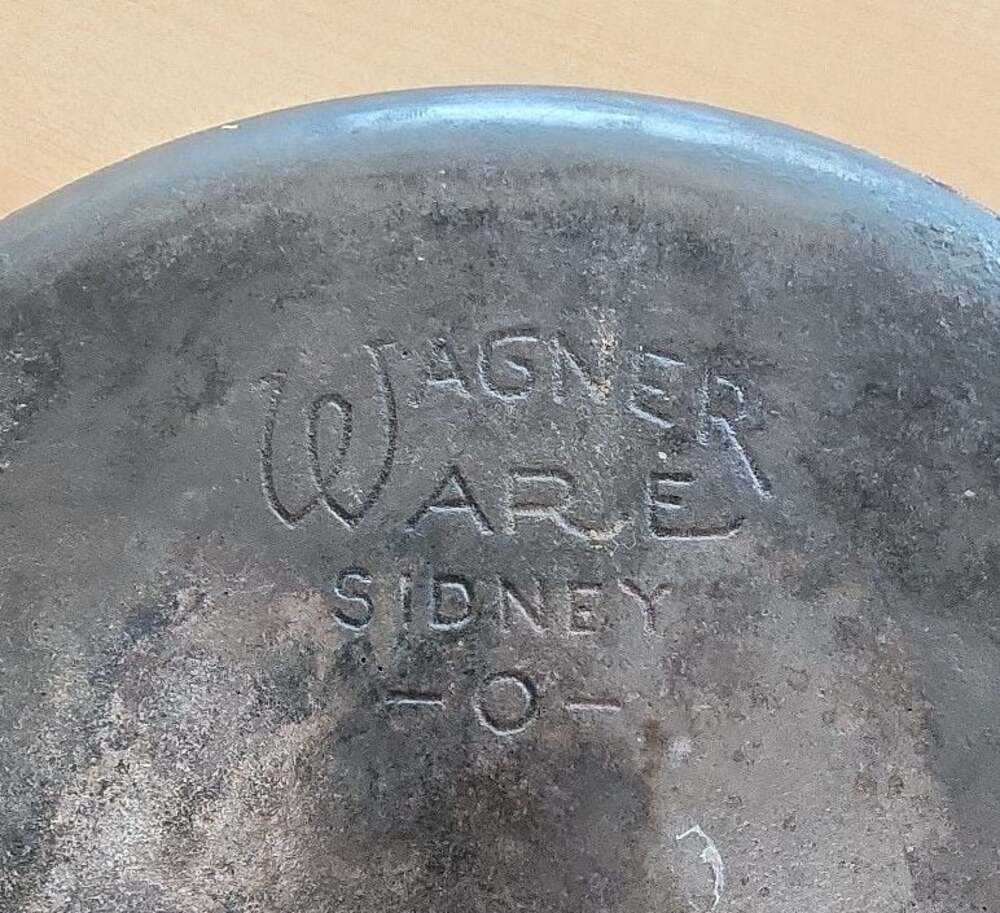 Vintage Wagner Ware Sidney -O- Cast Iron Skillet #6 1056